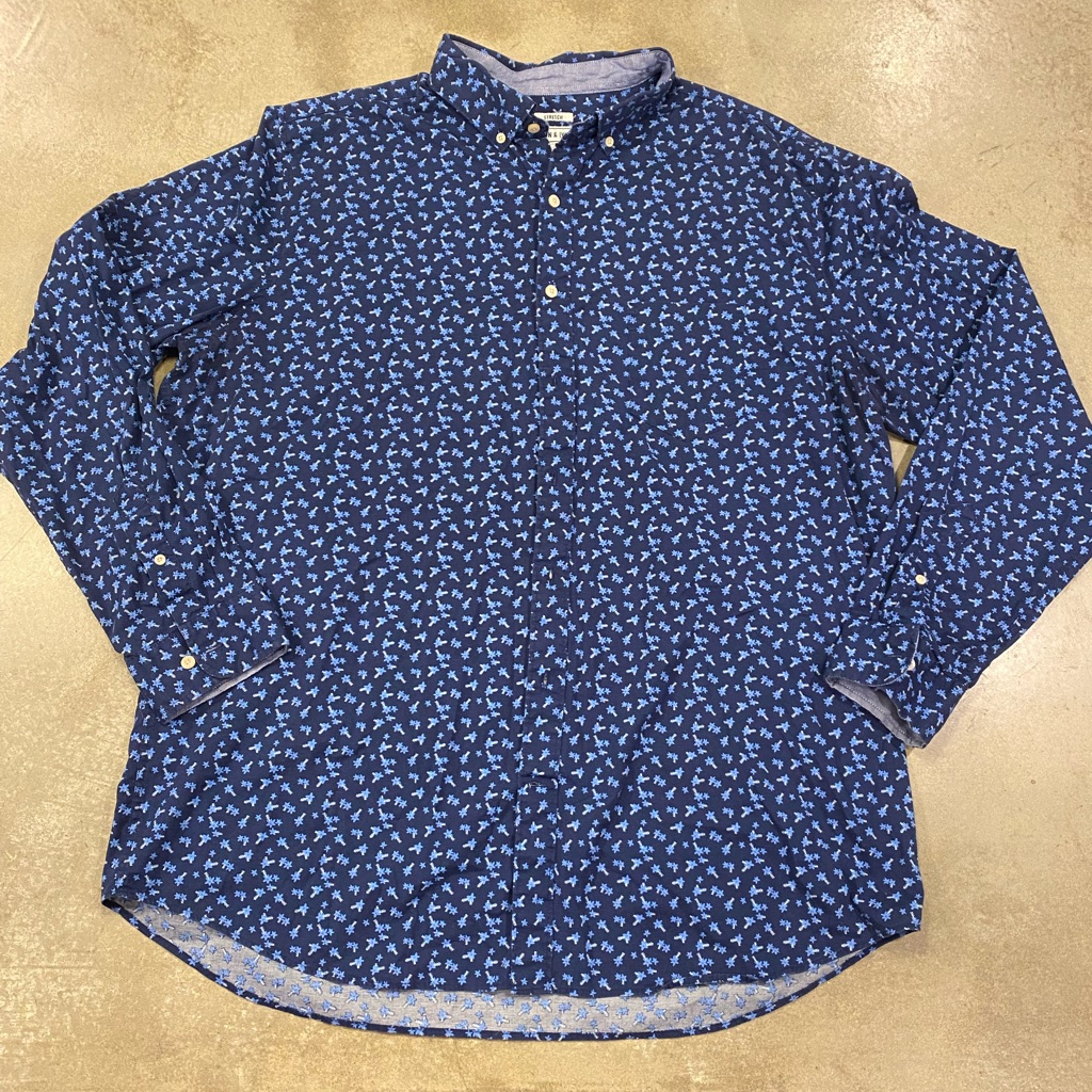Crown & Ivy Blue Flower Button Up Long Sleeve Dress Shirt